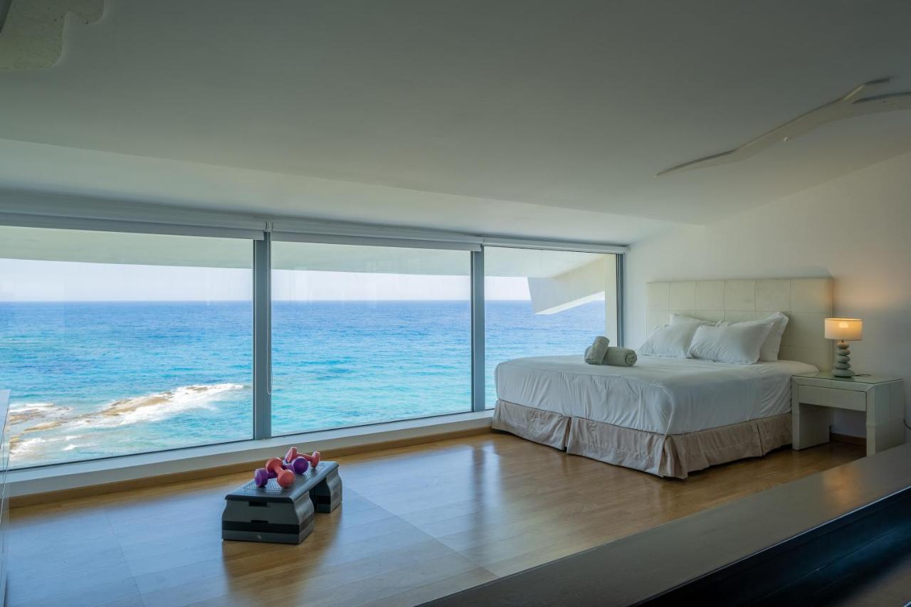Icarus Luxury Beachfront Villa Gialiskari  외부 사진