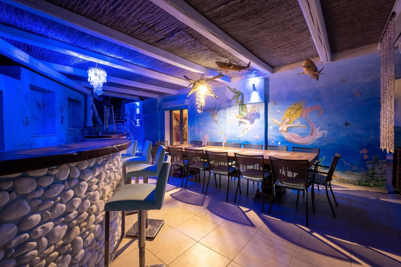 Icarus Luxury Beachfront Villa Gialiskari  외부 사진