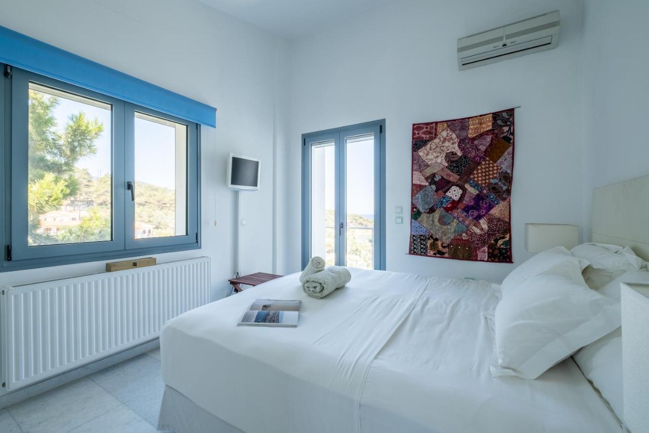 Icarus Luxury Beachfront Villa Gialiskari  외부 사진