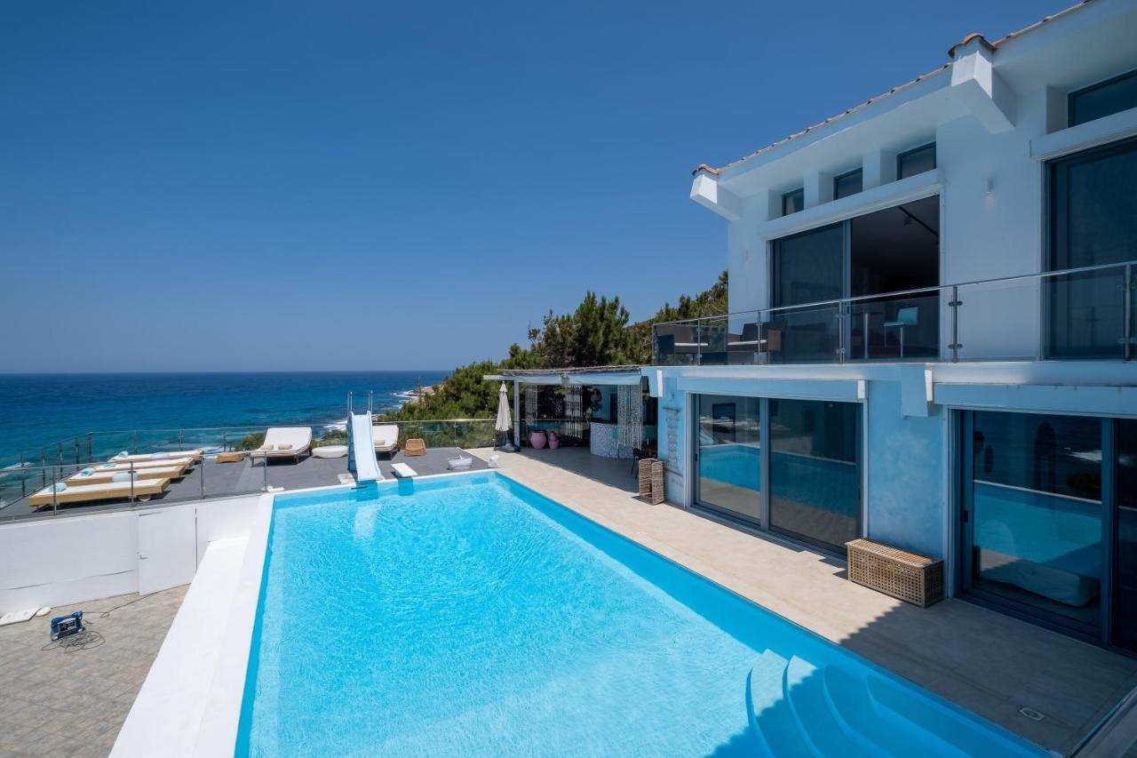 Icarus Luxury Beachfront Villa Gialiskari  외부 사진